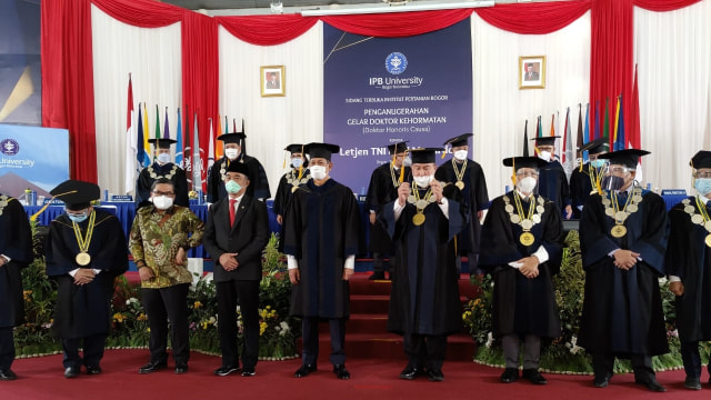 Doktor HC Doni Monardo, Selarik Kisah yang Terpendam